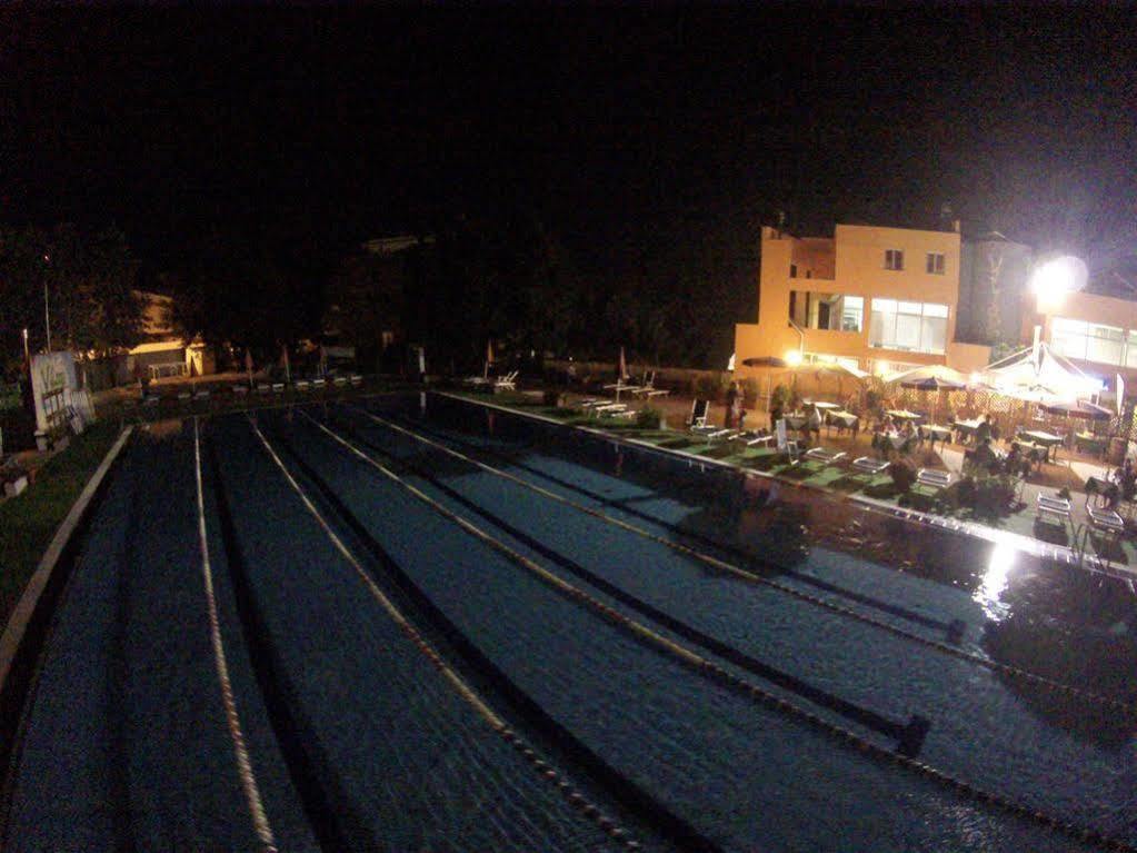 Village Sport Holidays Черветері Екстер'єр фото